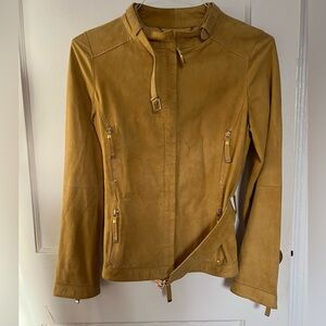 S‘Max Mara 100% leather suede butter yellow jacket
